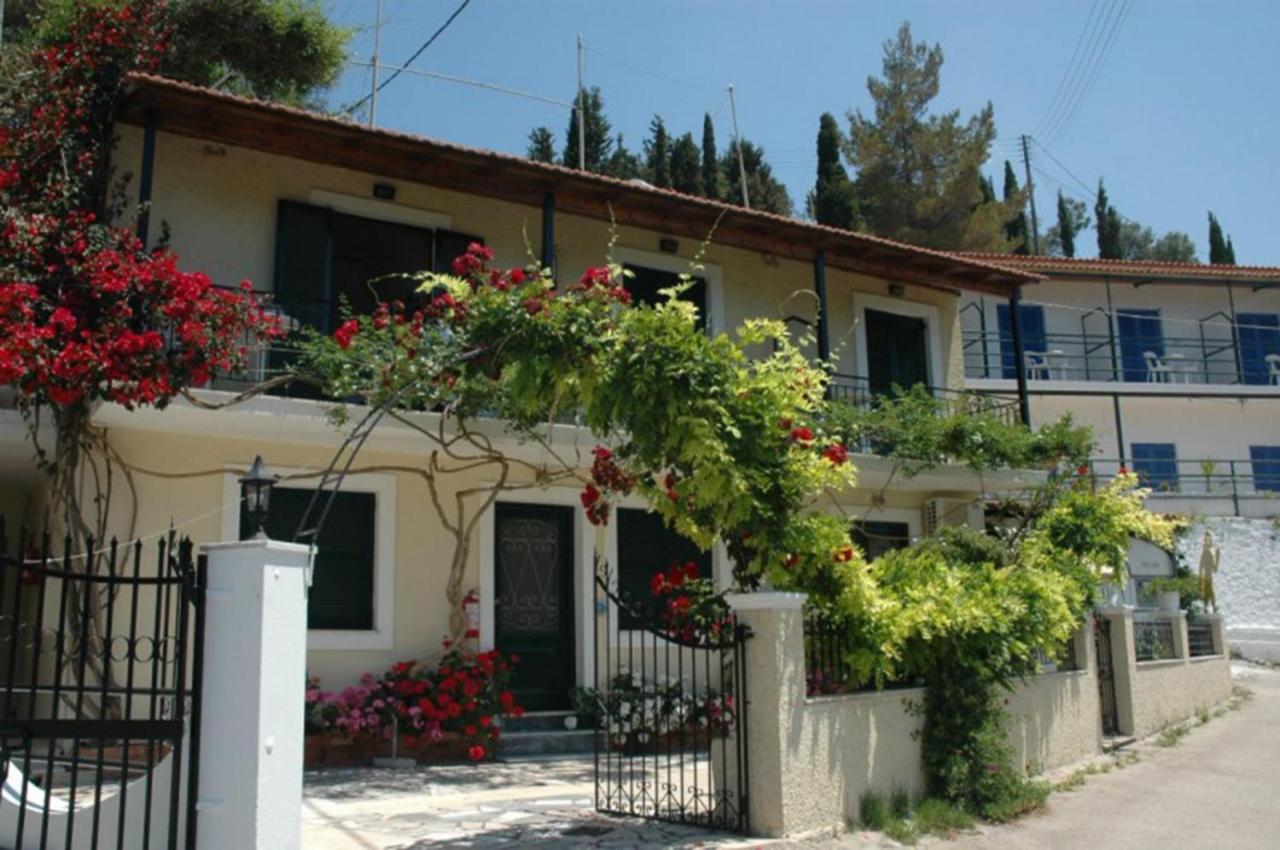Astacos Studios Paleokastritsa Luaran gambar